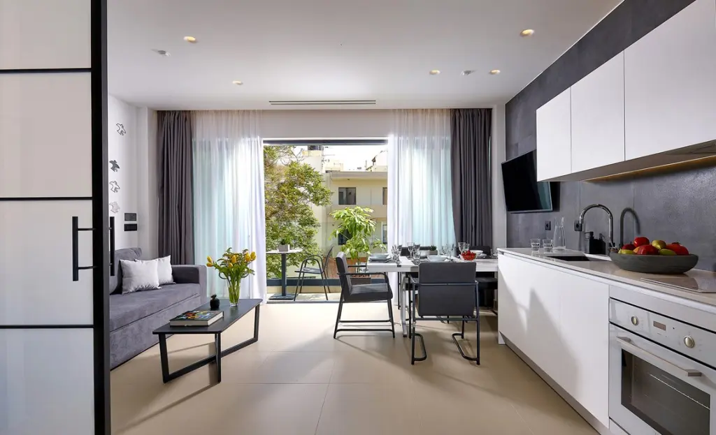 Studio Apartment