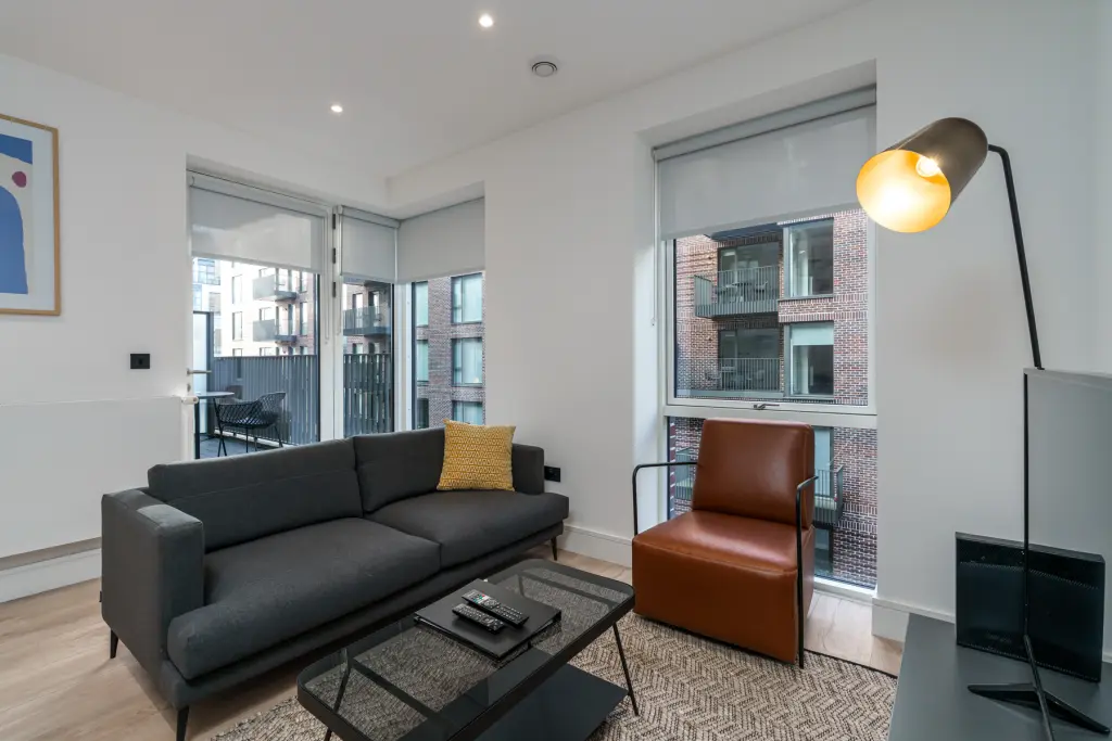 One Bedroom Apartment with Blacony 