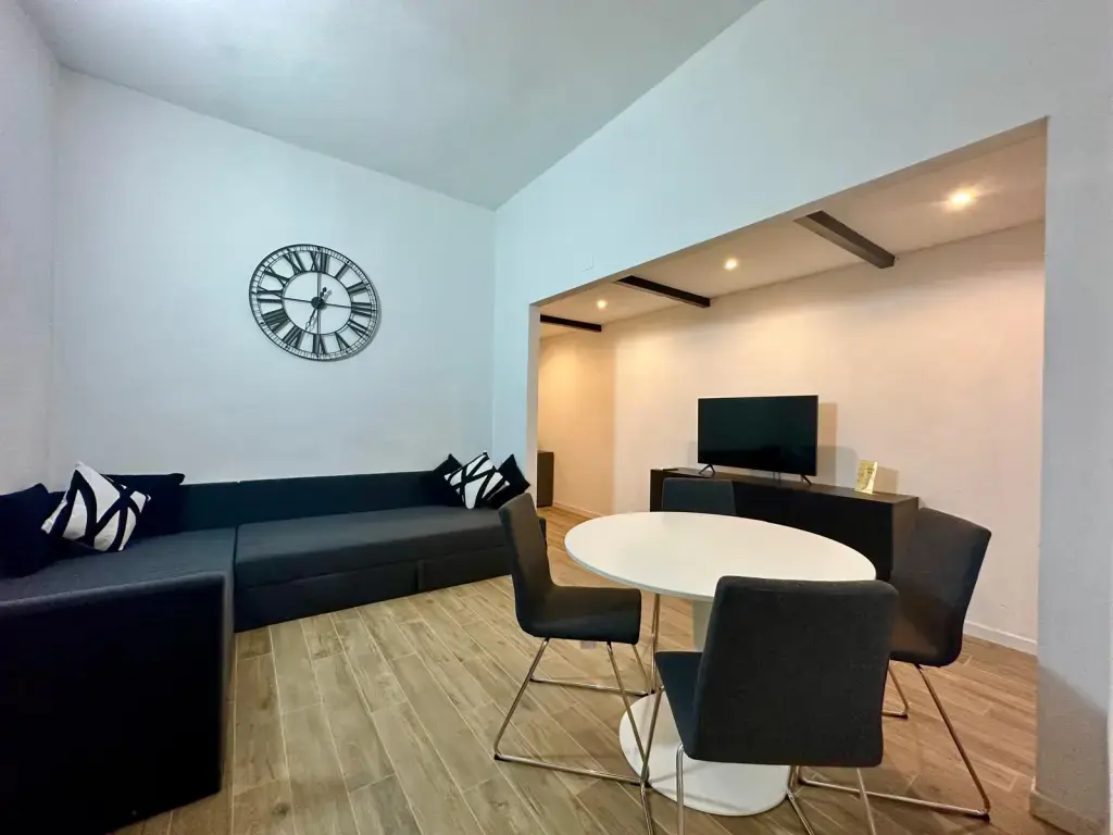 1 Bedroom Apartment-Single Story