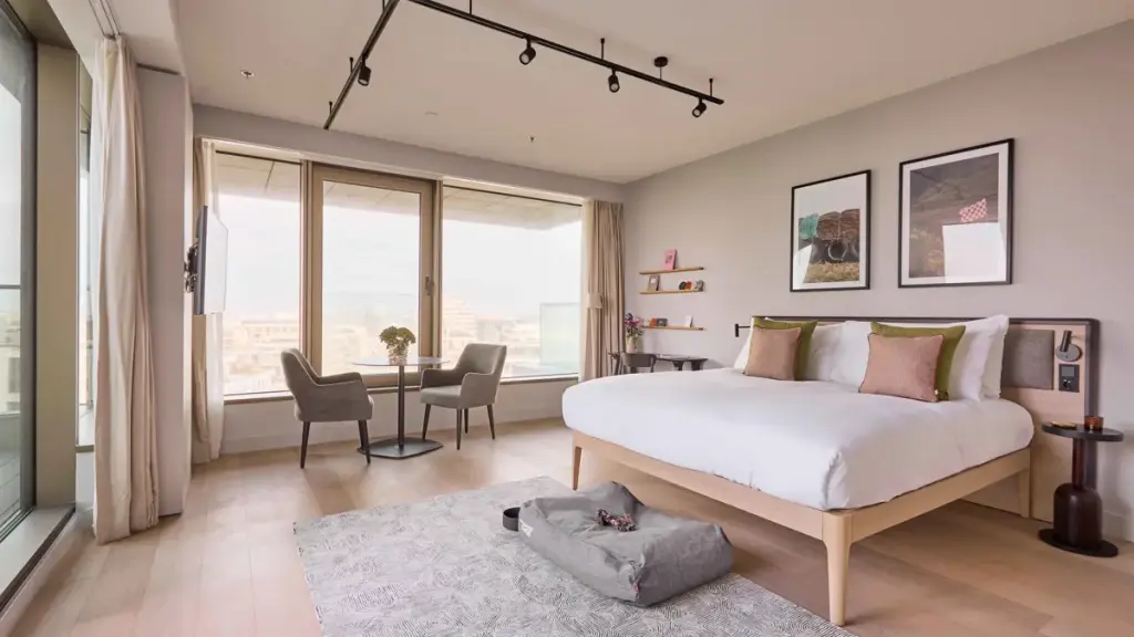 Studio Apartment