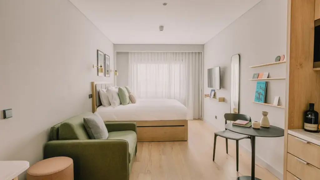 Studio Apartment